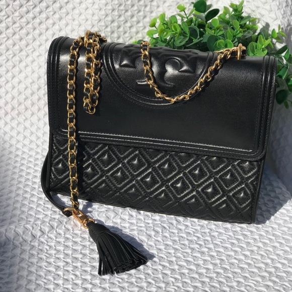Tory Burch Handbags - Tory Burch🔴Fleming tassel Leather convertible bag